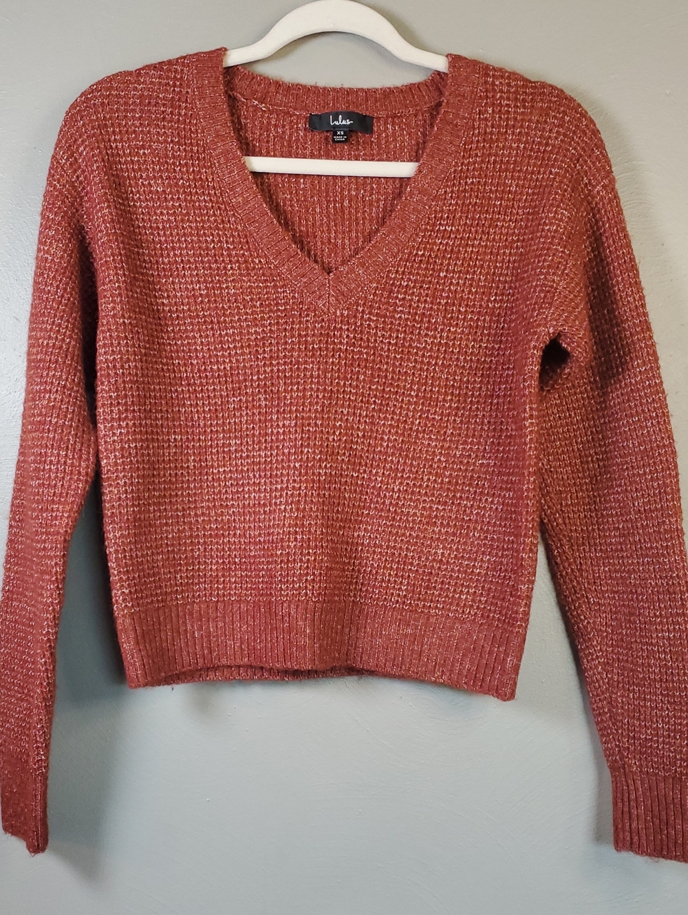Lulu's Rust-Blend V-Neck, Cropped Long Sleeve Knit Sweater. XS